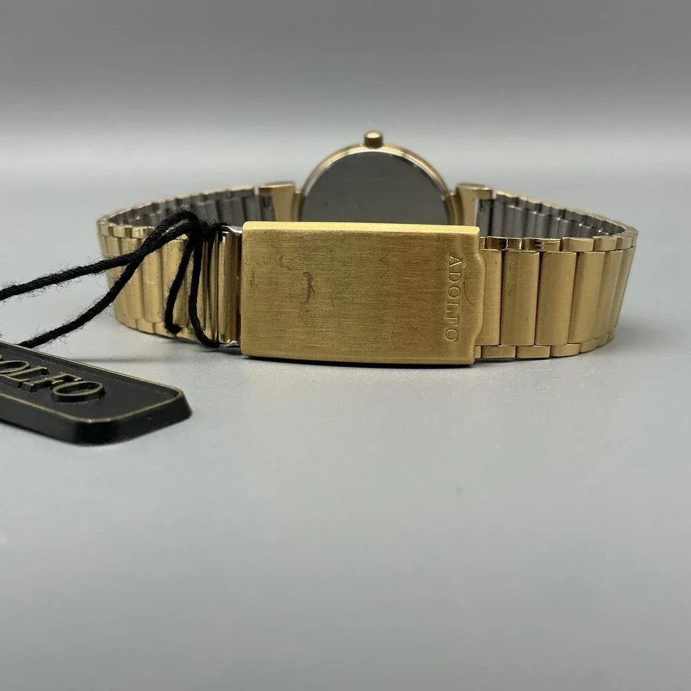 Adolfo Womens Watch 30mm Gold Tone Round Dial 001-6L32 New Battery 7.25